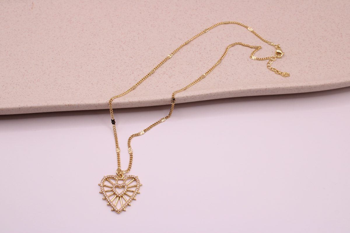 Crossed Heart Chain